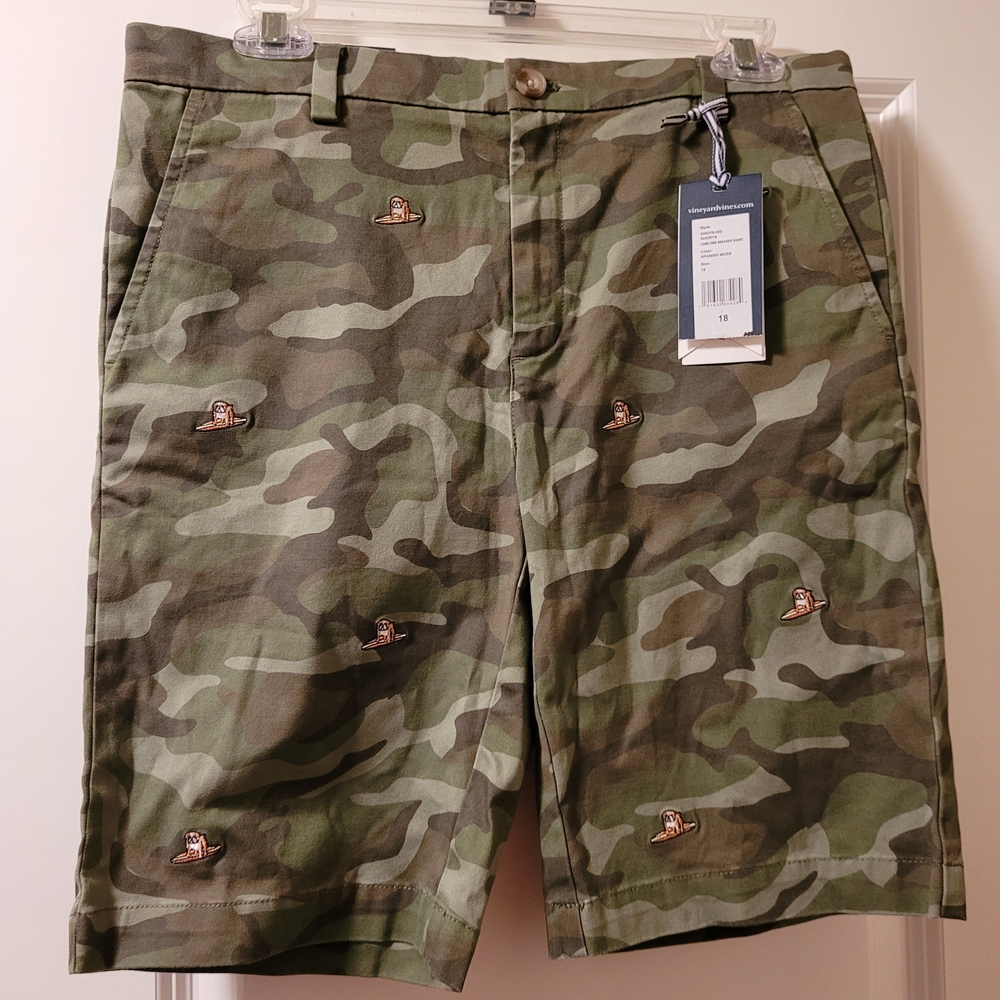 NWT Vineyard Vines Camo Breaker Shorts Boys Size 18 Dog on Surfboard